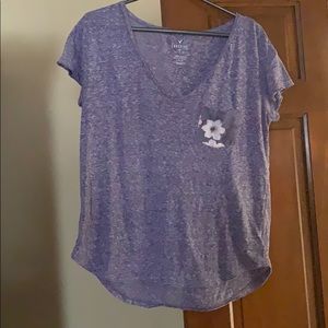 American Eagle t-shirt, relaxed fit with V neck
